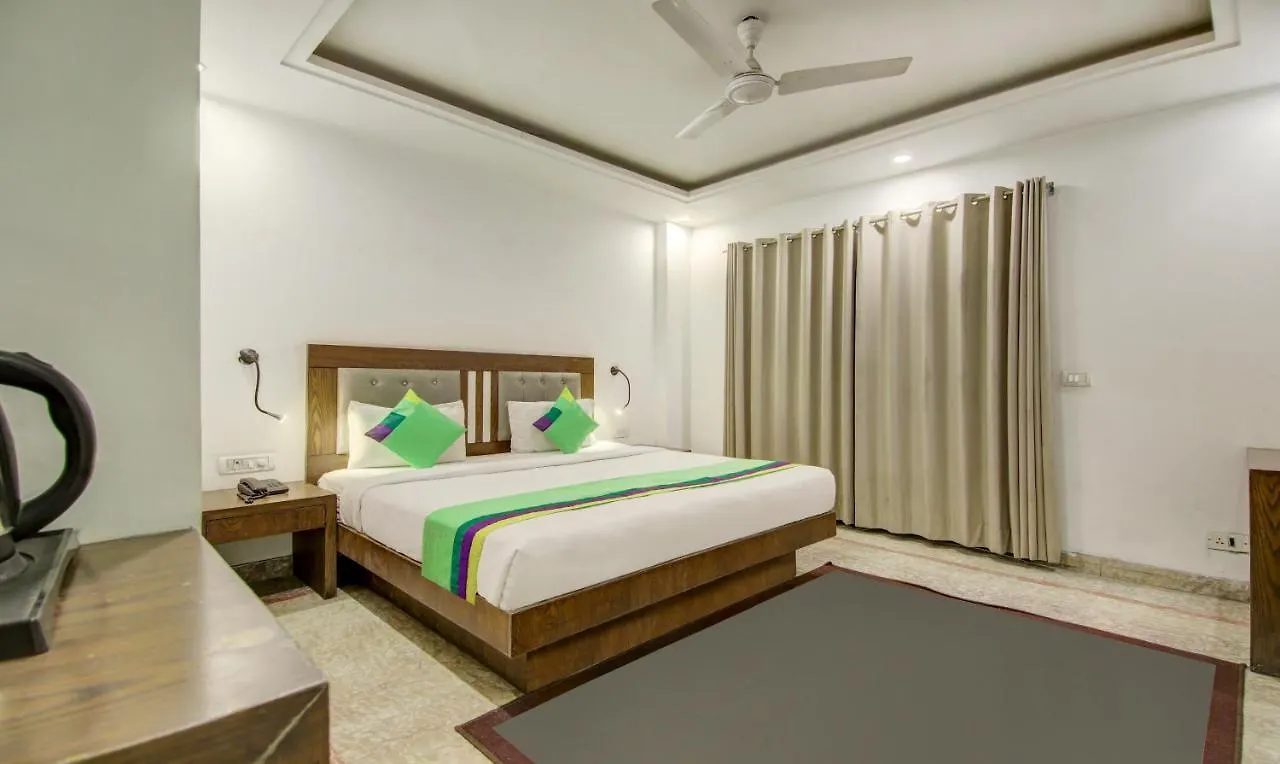 Hotel Fabhotel The Kings Plaza New Delhi