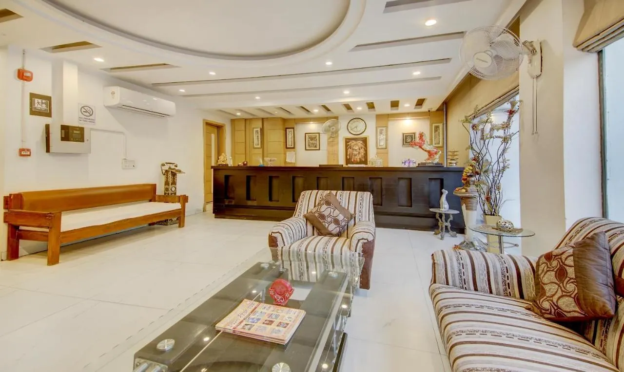 Fabhotel The Kings Plaza New Delhi 3*,
