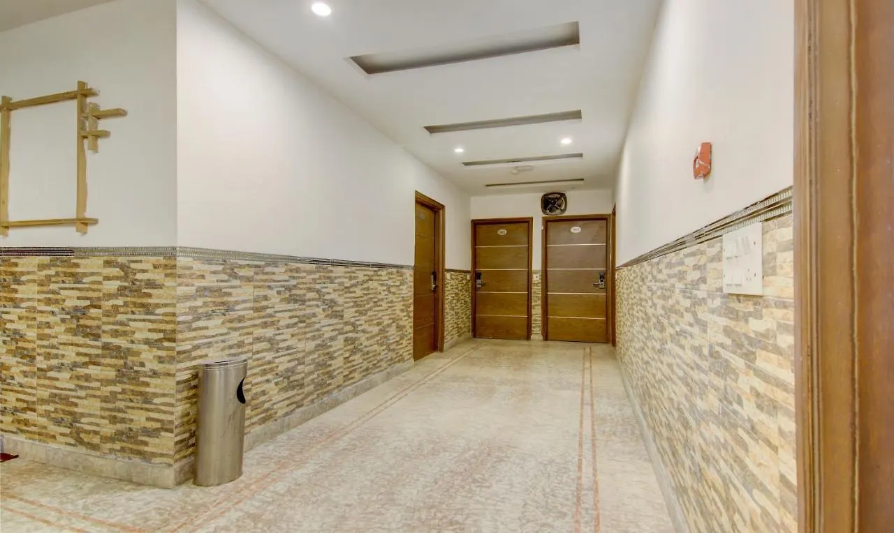 Fabhotel The Kings Plaza New Delhi 3*,  India