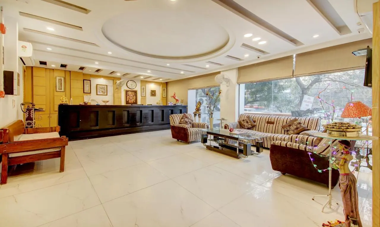 Fabhotel The Kings Plaza New Delhi 3*,