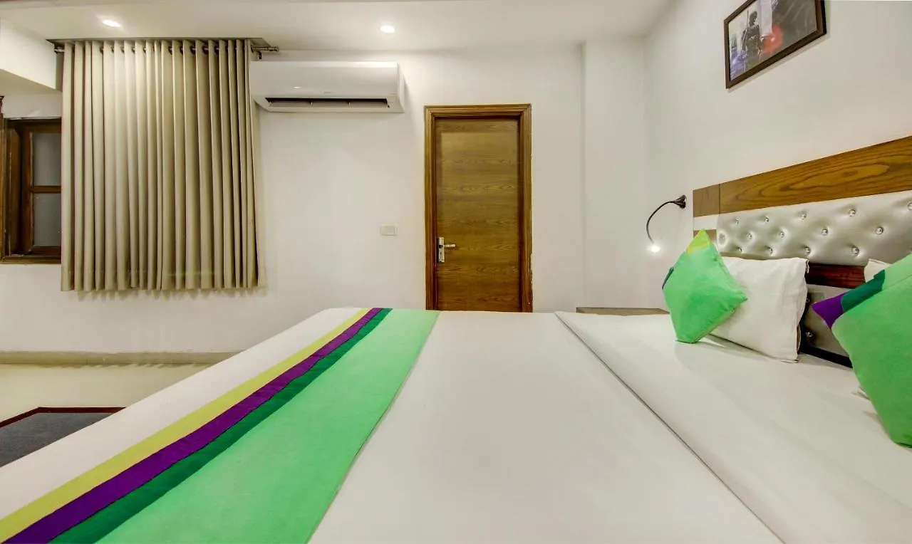 Fabhotel The Kings Plaza New Delhi Hotel
