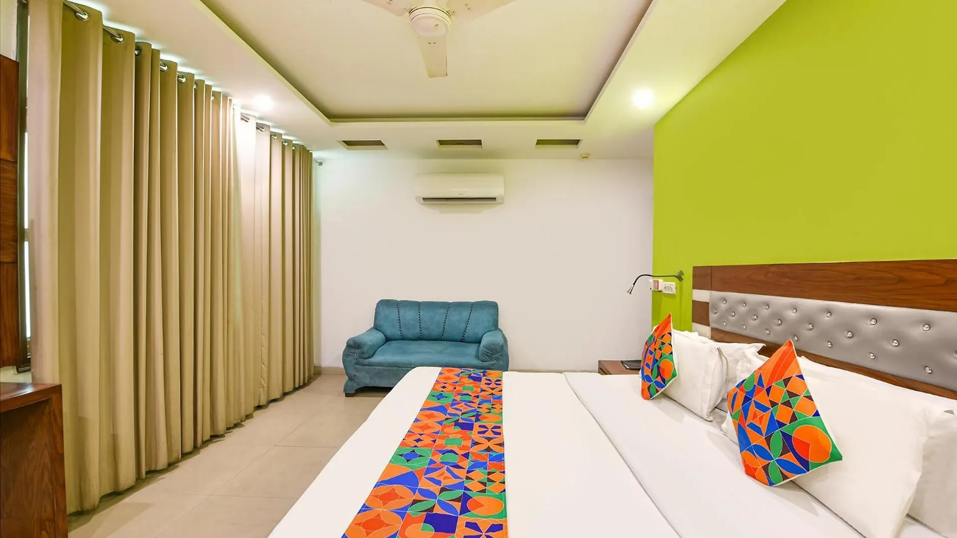 Fabhotel The Kings Plaza New Delhi Hotel